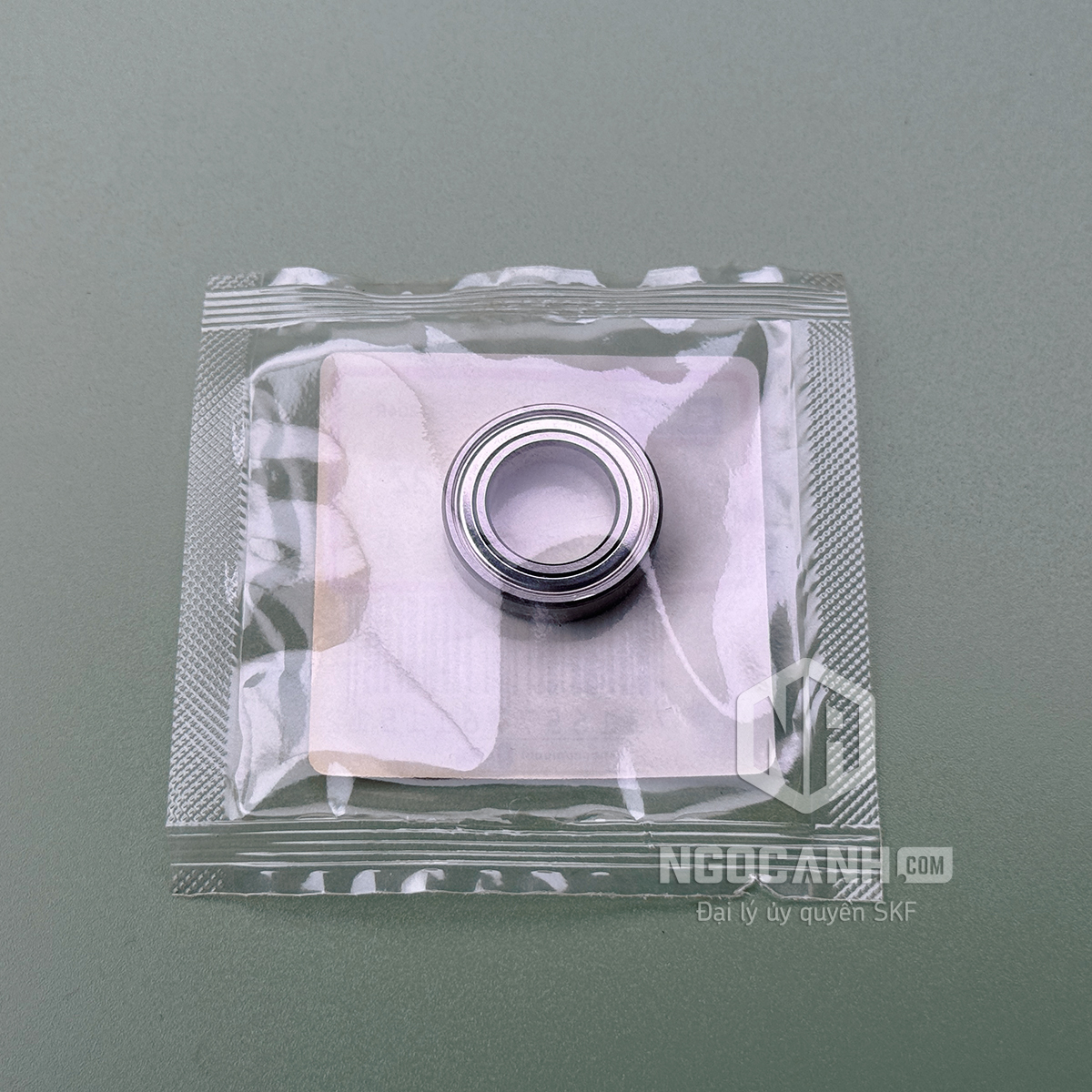 Vòng bi bạc đạn 61801-2Z của SKF tương đương với vòng bi của Nhật ký hiệu 6801ZZ (sử dụng 2 phớt bằng thép)