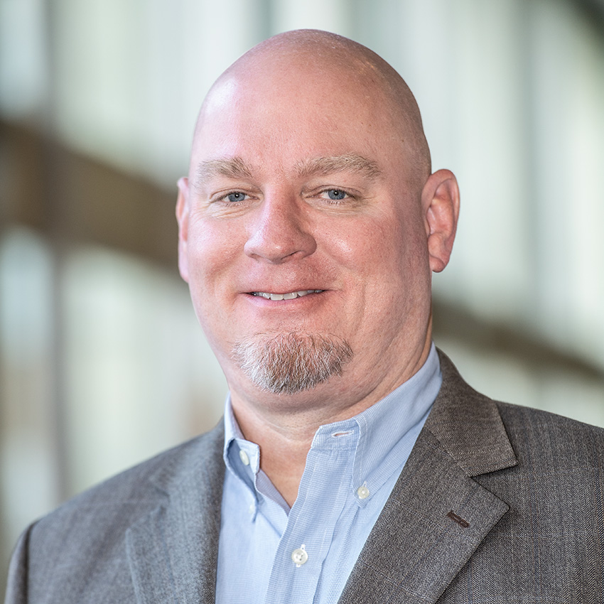 Clayton Tharp, giám đốc bảo vệ thương hiệu, SKF.