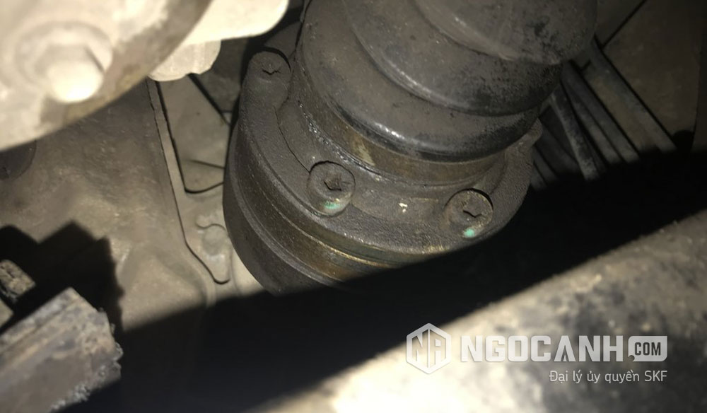 trục các đăng xe oto
